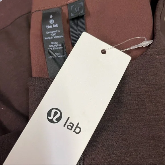 NWT Lululemon Refract Track Jacket Lululemon LAB Cedar/Black Size Small